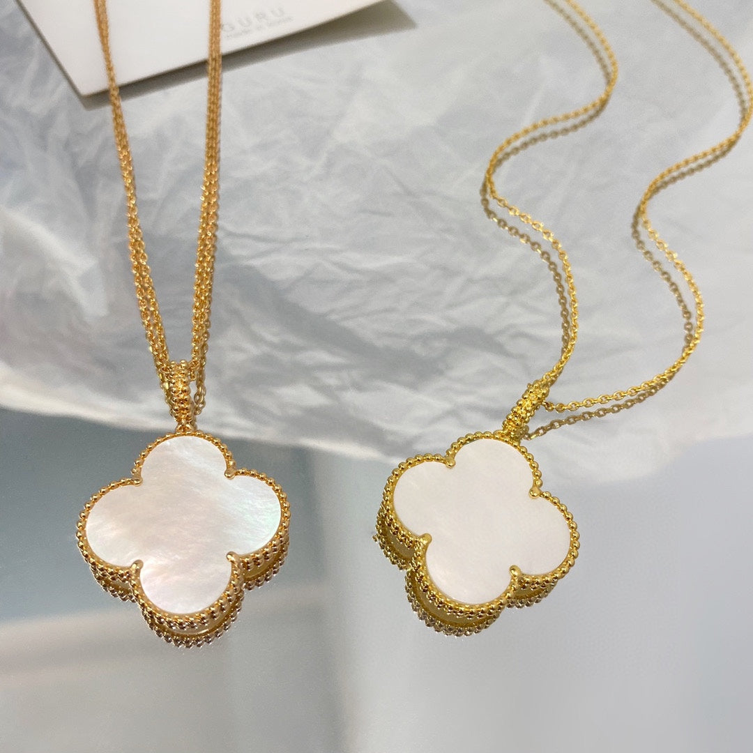 [Garvey ]CLOVER 25MM MOP LARGE PENDANT NECKLACE