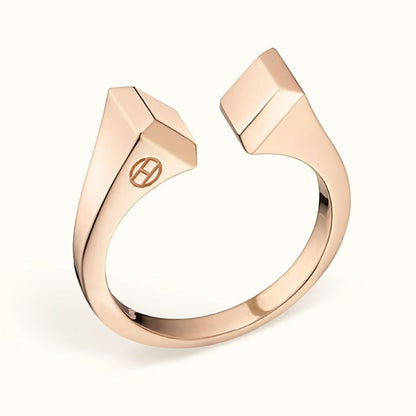 [Garvey]THE CONE RIVET RING IS OPEN AND ONE SIZE FITS ALL