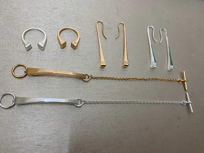 [Garvey]THE CONE RIVET RING IS OPEN AND ONE SIZE FITS ALL