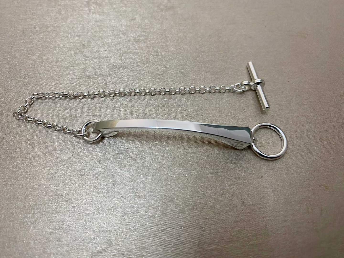 [Garvey]CLOU DE FORGE BRACELET WITH SQUARE CONE STUDS