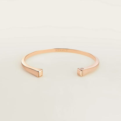 [Garvey]CLOU DE FORGE SQUARE CONE STUDS OPEN CUFF ONE SIZE