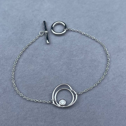 [Garvey]HOLLOW HEART SINGLE DIAMOND BRACELET