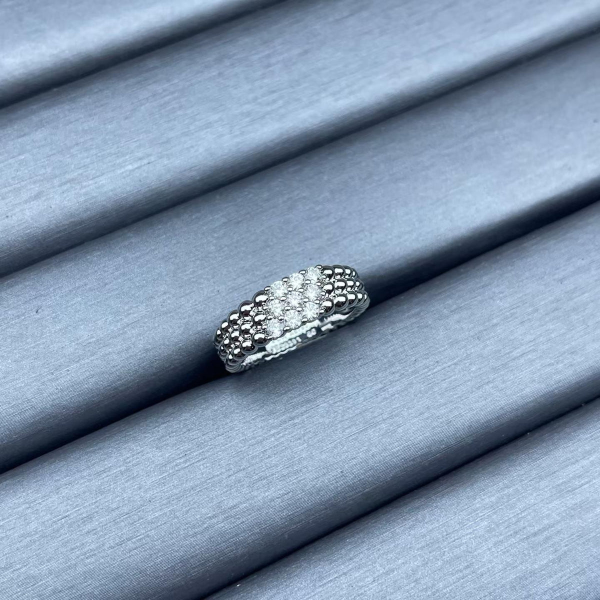 [Garvey]NARROW BEADED RING WITH DIAMONDS