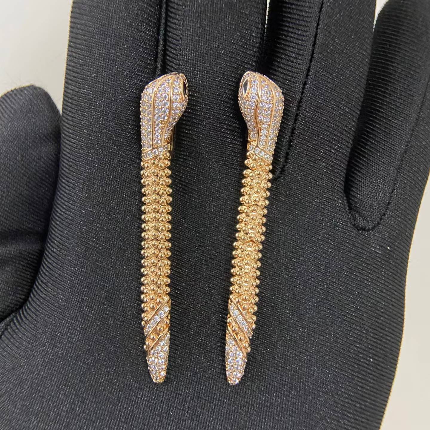 [Garvey]DIAMOND-SET DEW DROP SERPENT SERIES SNAKE CLIP EARRINGS