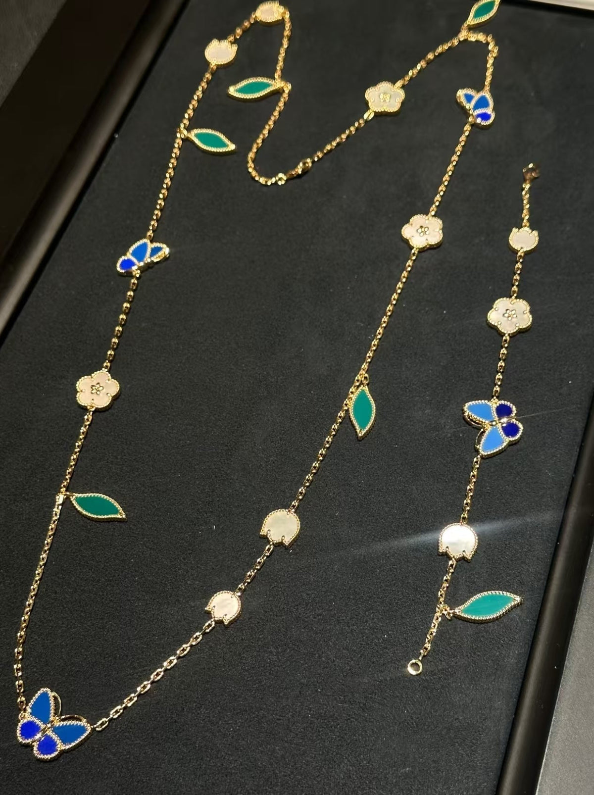 [Garvey ]LUCKY SPRING GOLD  MOTIFS  NECKLACE