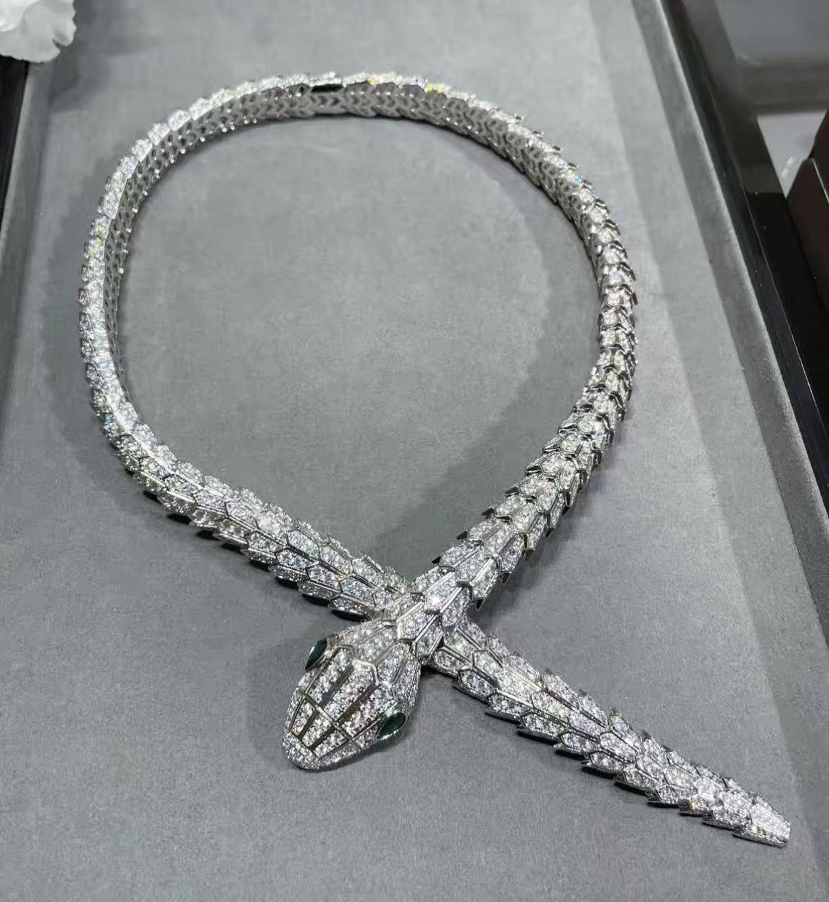 [Garvey]SERPENTI LARGE SIZE SNAKE NECKLACE