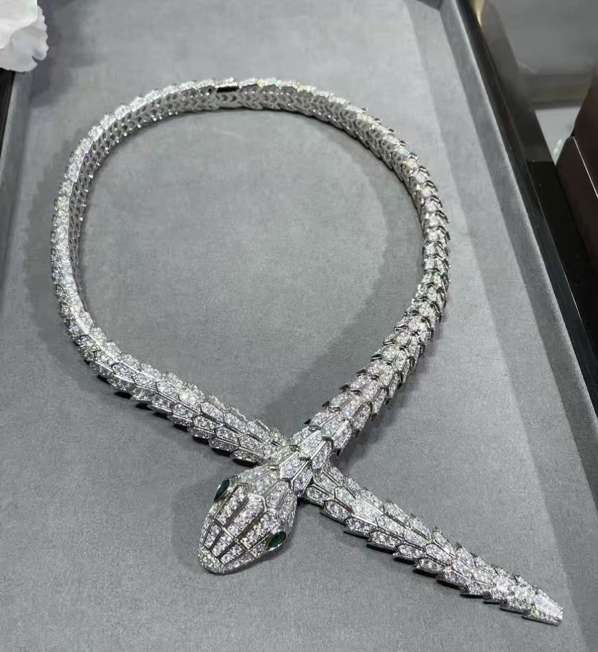 [Garvey]SERPENTI LARGE SIZE SNAKE NECKLACE