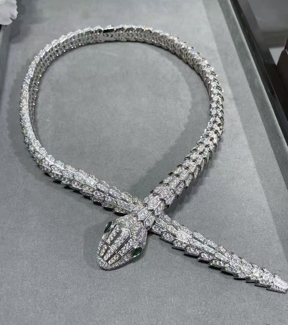 [Garvey]SERPENTI LARGE SIZE SNAKE NECKLACE