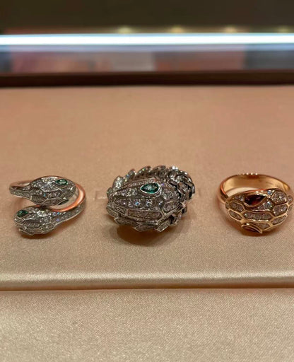 [Garvey]SERPENTI EMERALD SNAKE RING