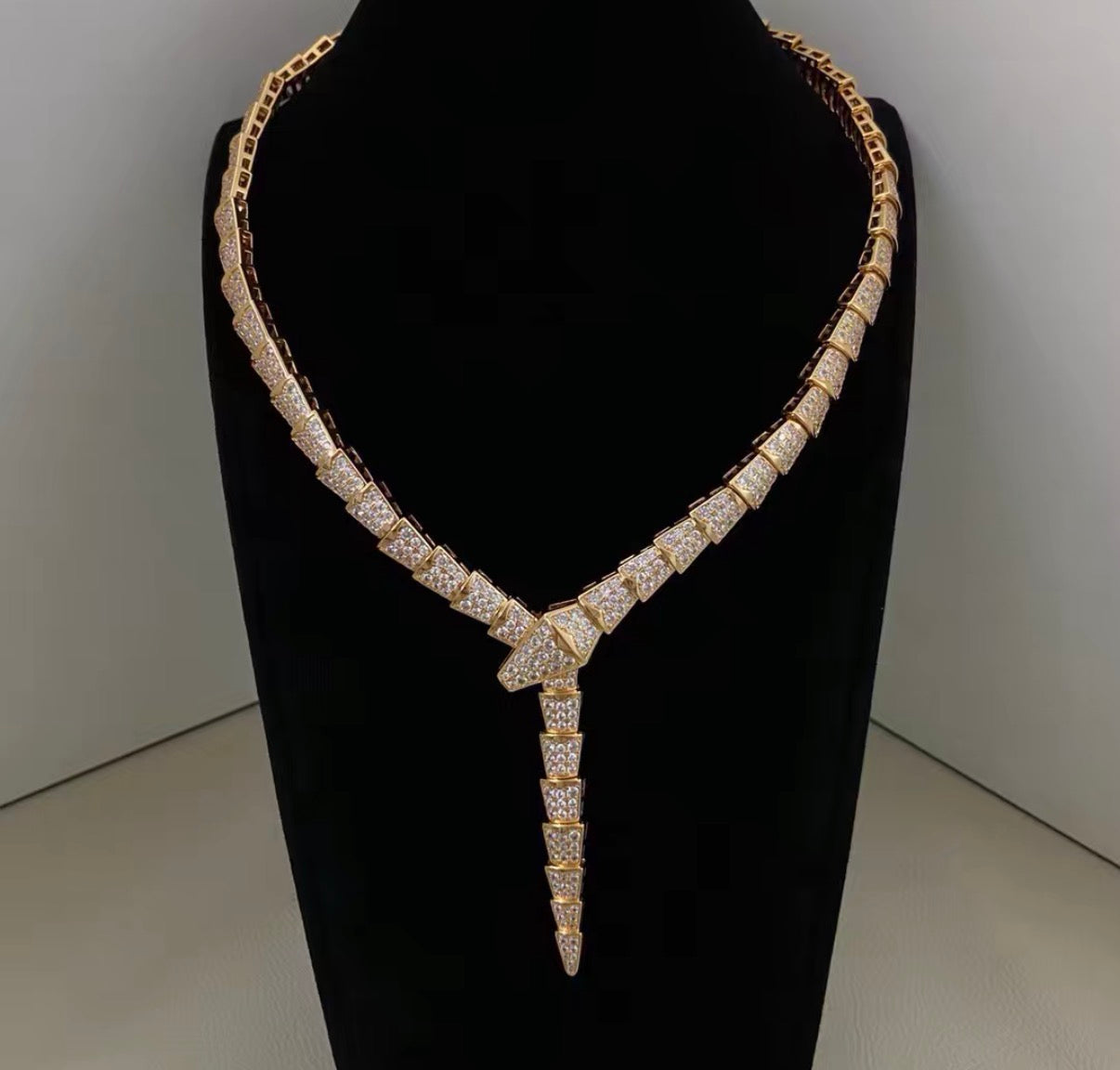 [Garvey]SERPENTI NECKLACE SILVER DIAMOND （Coarse width）