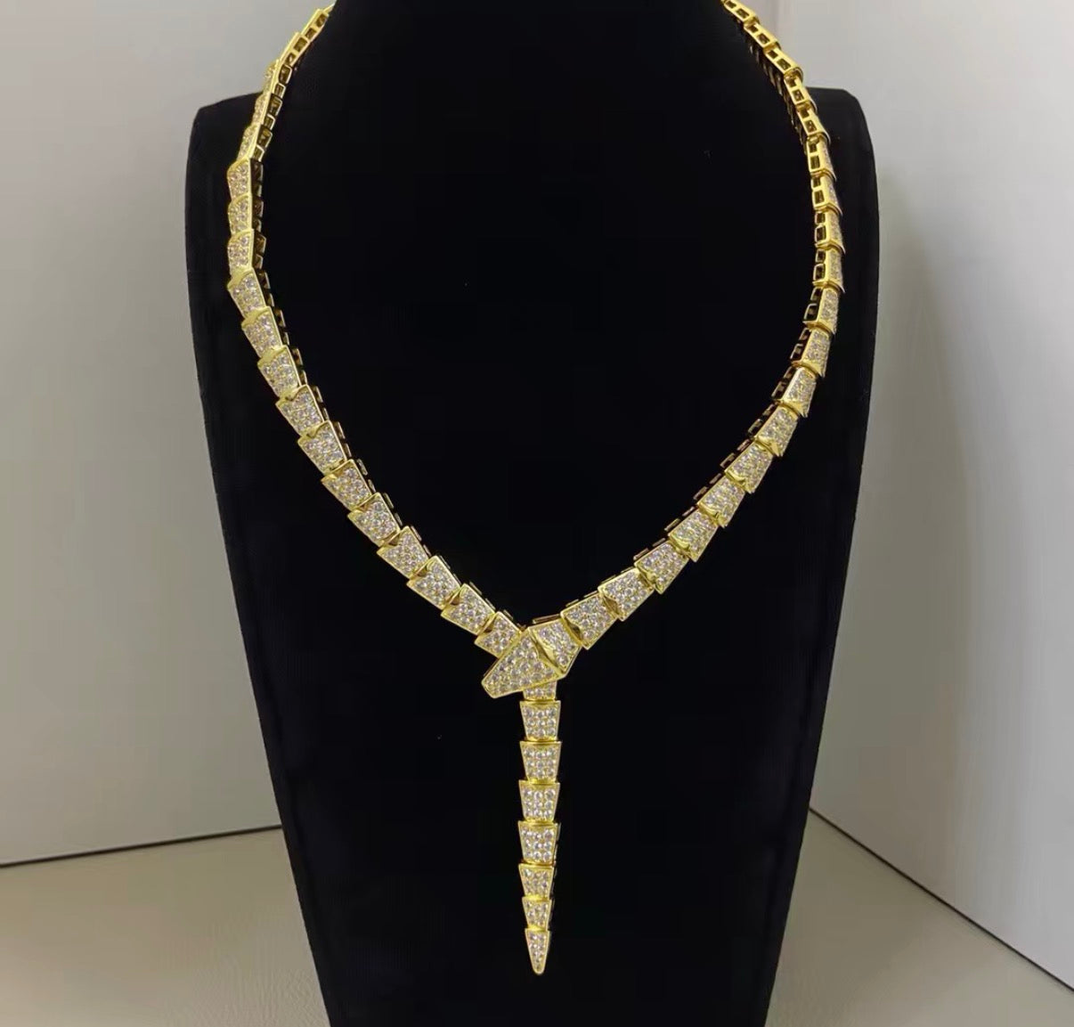 [Garvey]SERPENTI NECKLACE SILVER DIAMOND （Coarse width）