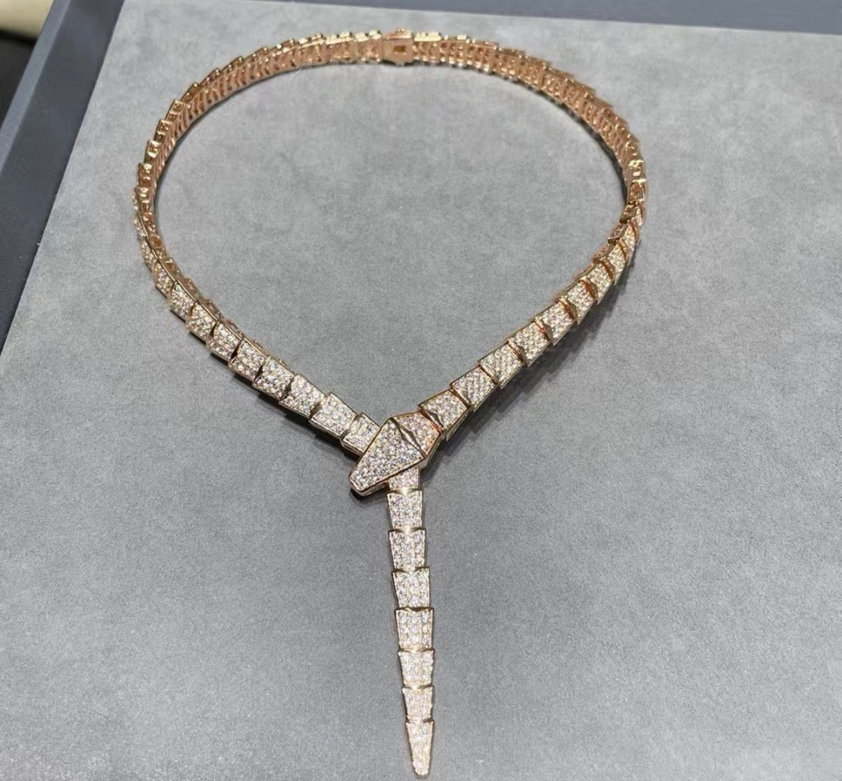 [Garvey]SERPENTI NECKLACE SILVER DIAMOND （Coarse width）