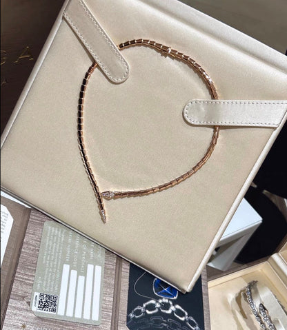 [Garvey]SERPENTI VIPER SERIES ROSE GOLD SNAKE NECKLACE