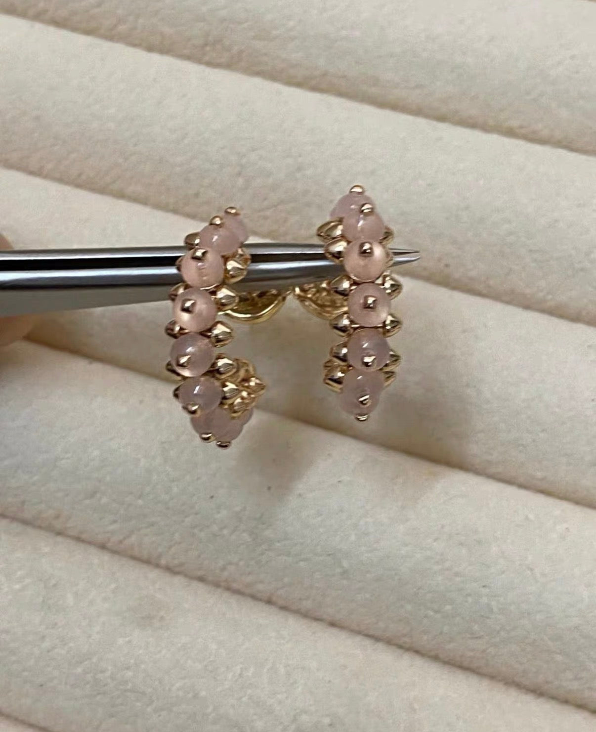 [Garvey]CLASH COLLECTION AGATE CHALCEDONY STUD EARRINGS