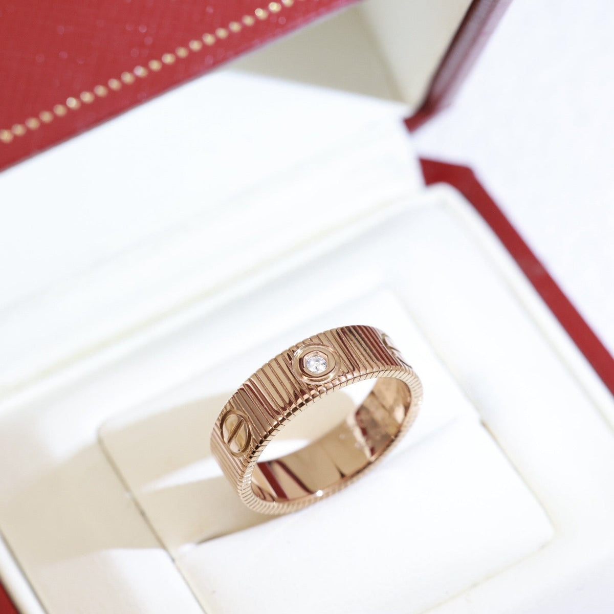 [Garvey]LOVE 6.5MM UNLIMITED 3 DIAMONDS RING