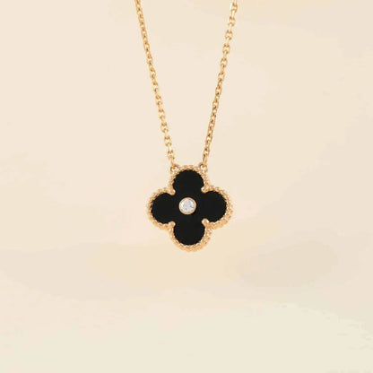 [Garvey ]CLOVER 15MM DIAMOND ONYX NECKLACE