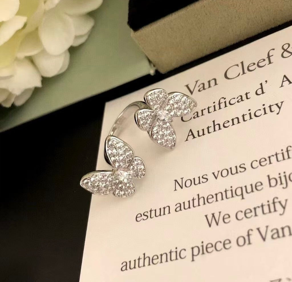 [Garvey ]TWIN SILVER BUTTERFLY DIAMOND RING