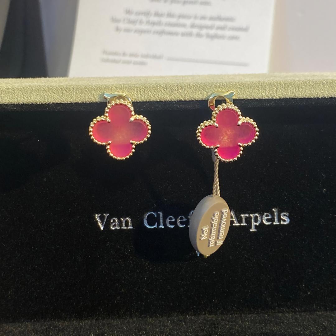 [Garvey]NEW CLOVER 15MM PINK ENAMEL STUD EARRINGS