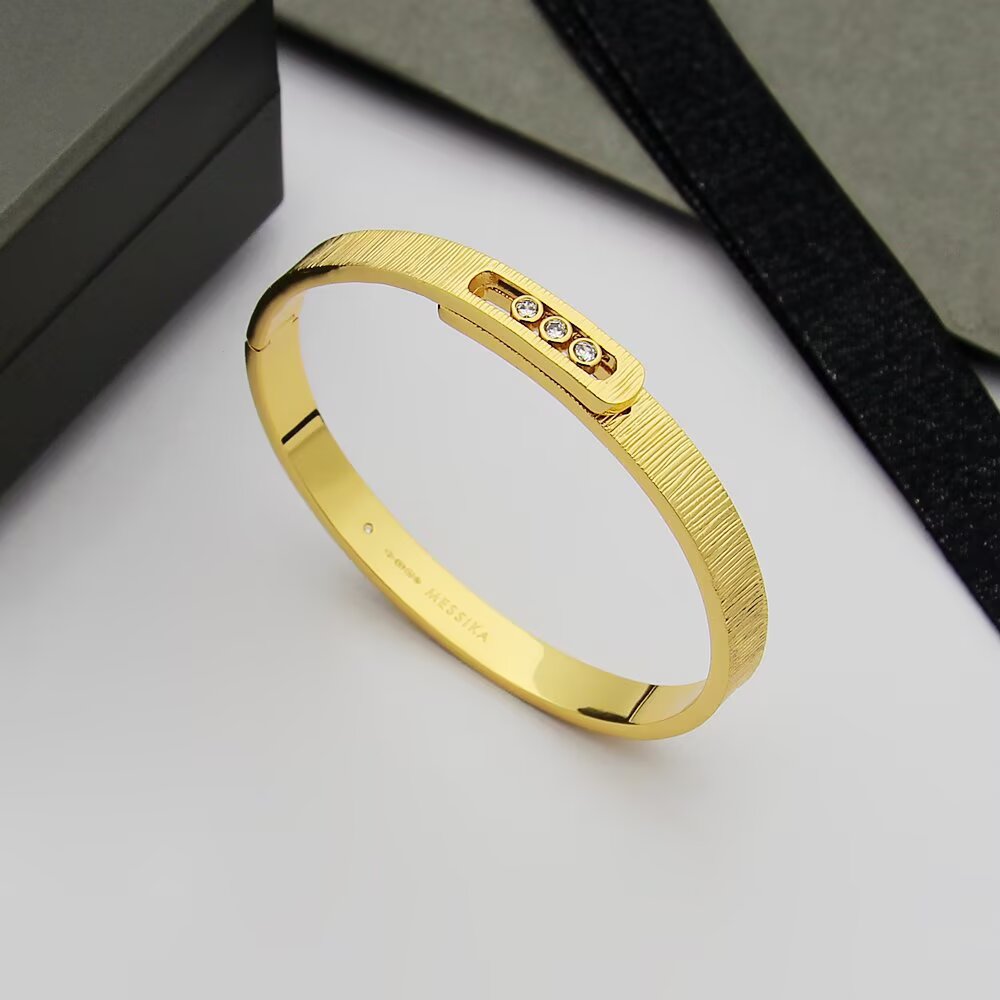 [Garvey]Move Noa Cisel¨¦ bangle