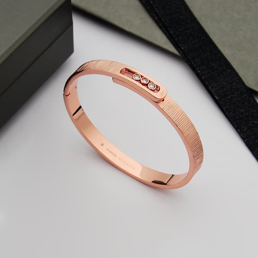 [Garvey]Move Noa Cisel¨¦ bangle