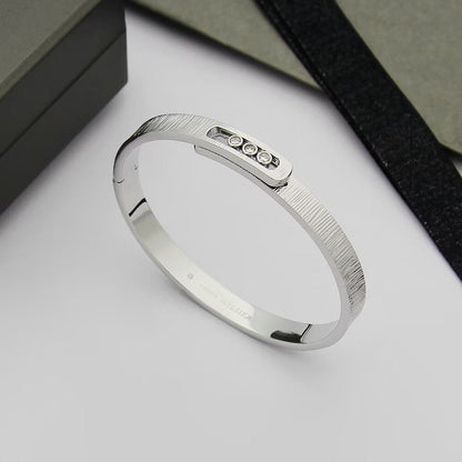 [Garvey]Move Noa Cisel¨¦ bangle