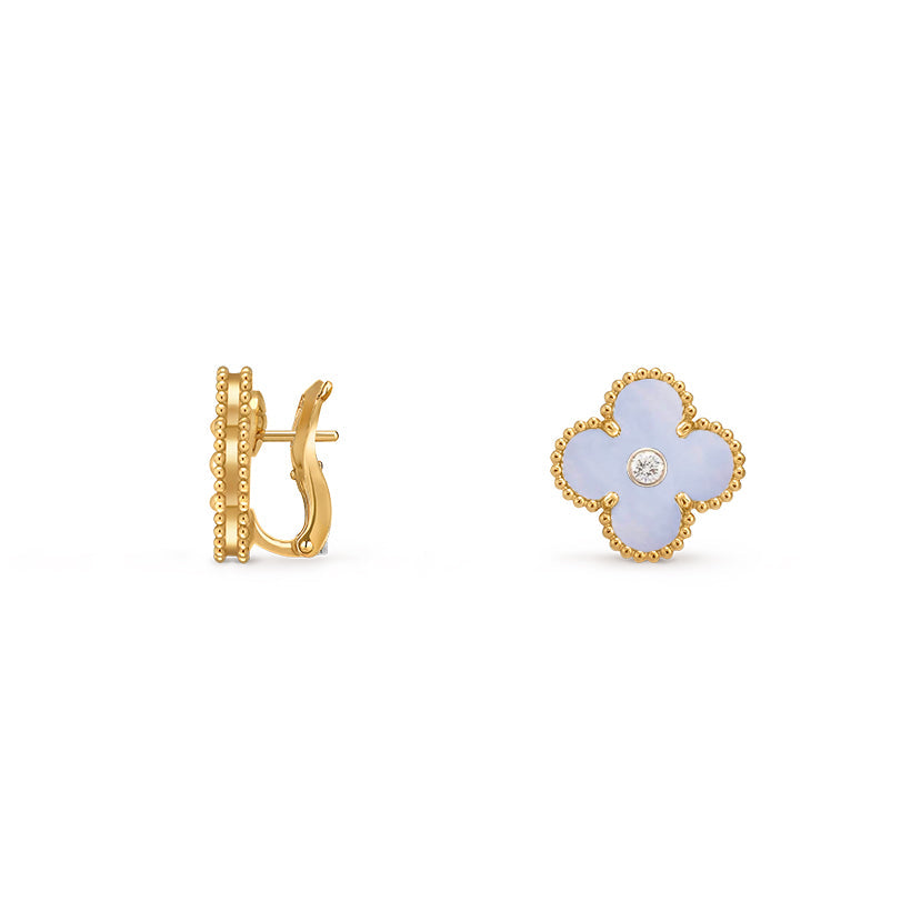 [Garvey]15MM CLOVER FLOWER STUD EARRINGS DIAMOND-GOLD COLLECTION