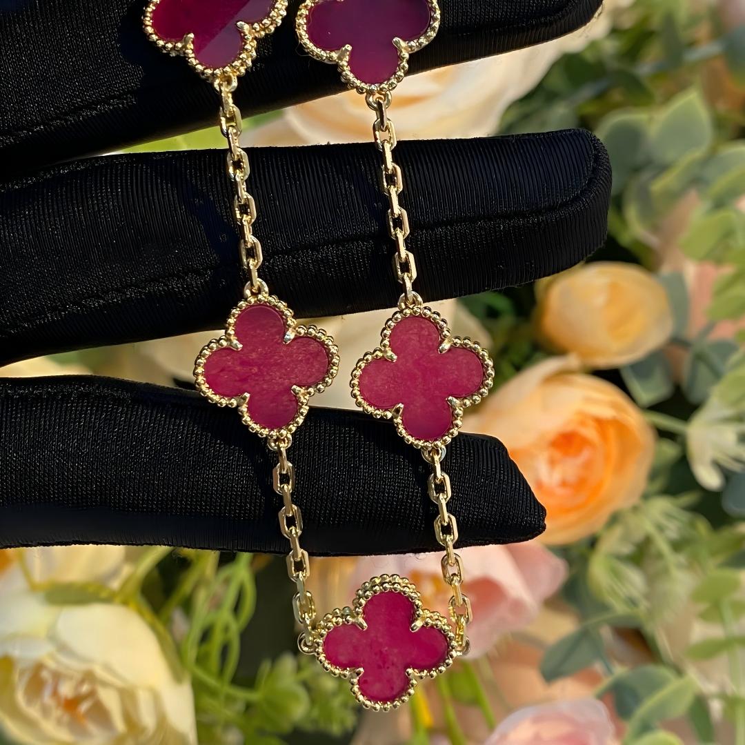 [Garvey]NEW CLOVER 5 MOTIFS PINK ENAMEL BRACELET