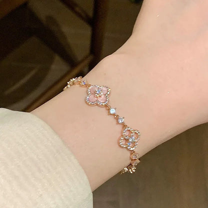 [Garvey ]CLOVER 5 MOTIF PINK BLUE RED WHITE BRACELET