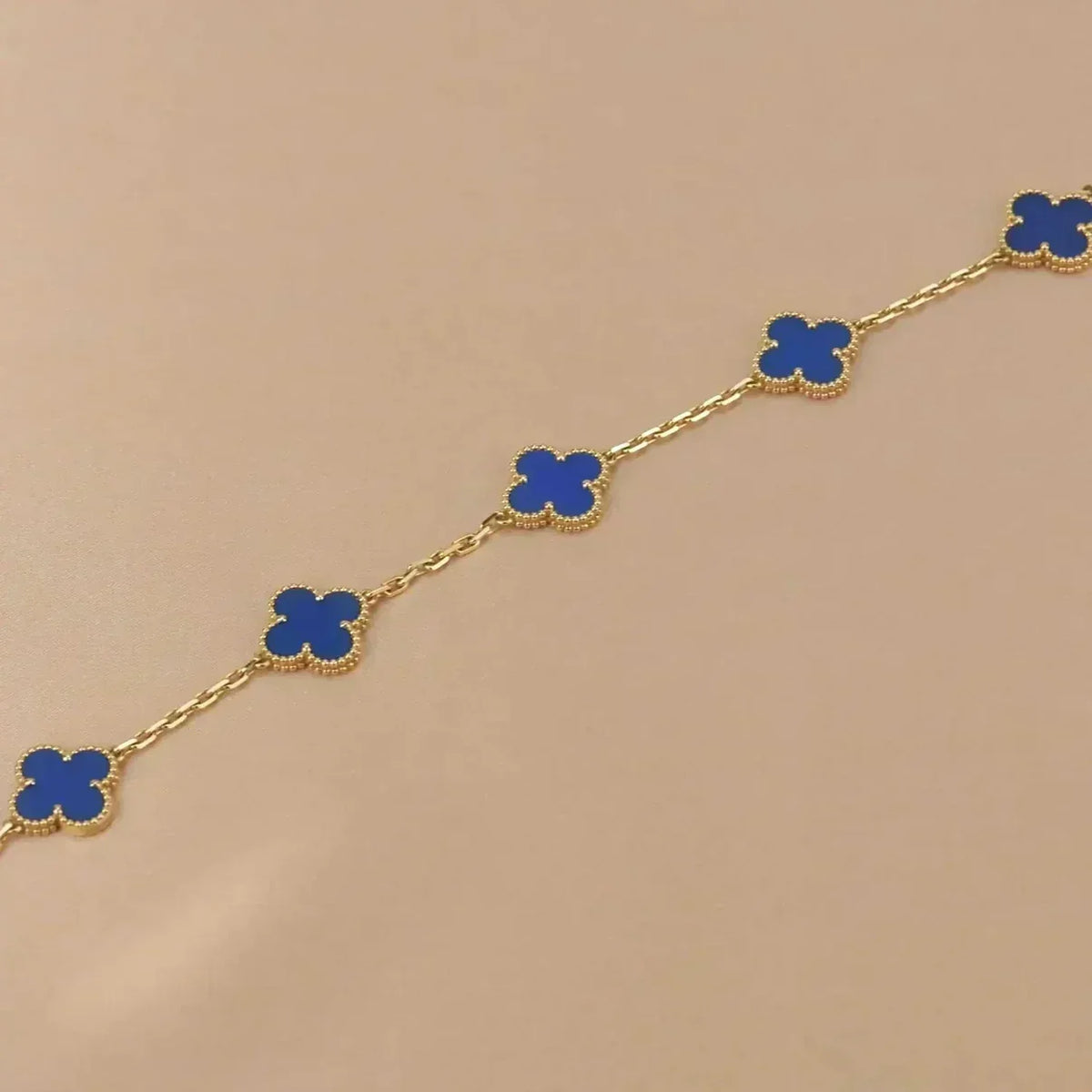 [Garvey ] CLOVER 5 MOTIF BLUE AGATE BRACELET COLLECTION