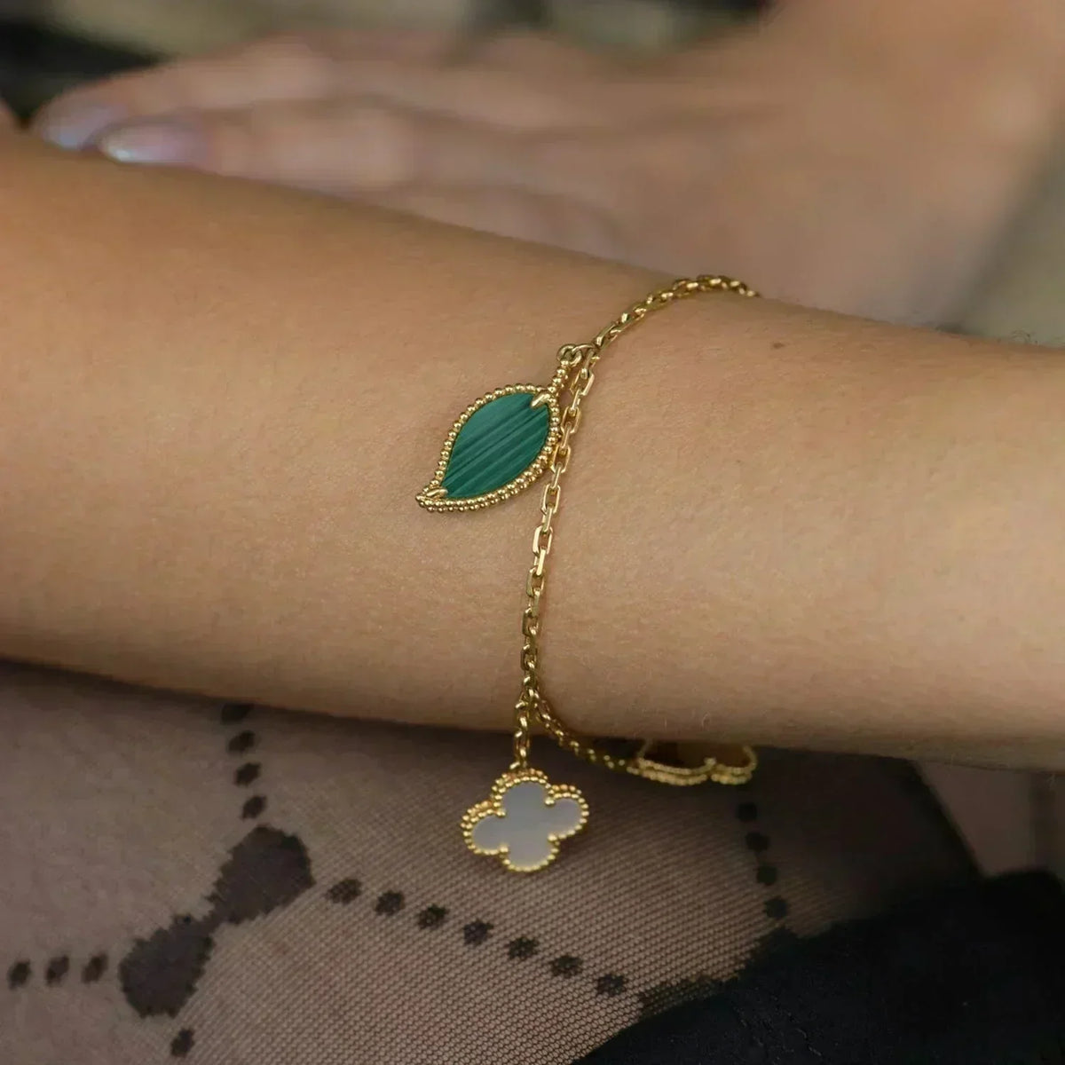 [Garvey ]LUCKY SPRING 5 MOTIF GOLD BRACELET