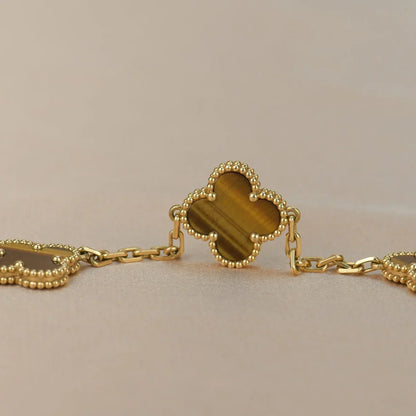 [Garvey]LUCKY CLOVER 5-MOTIF BRACELET -  TIGER’S EYE COLLECTION