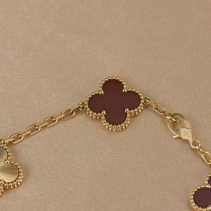 [Garvey ] CLOVER 5 MOTIF RED CORNELIAN BRACELET COLLECTION