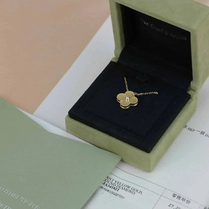 [Garvey ]CLOVER 15MM DIAMOND GOLD MOTHER OF PEARL NECKLACE