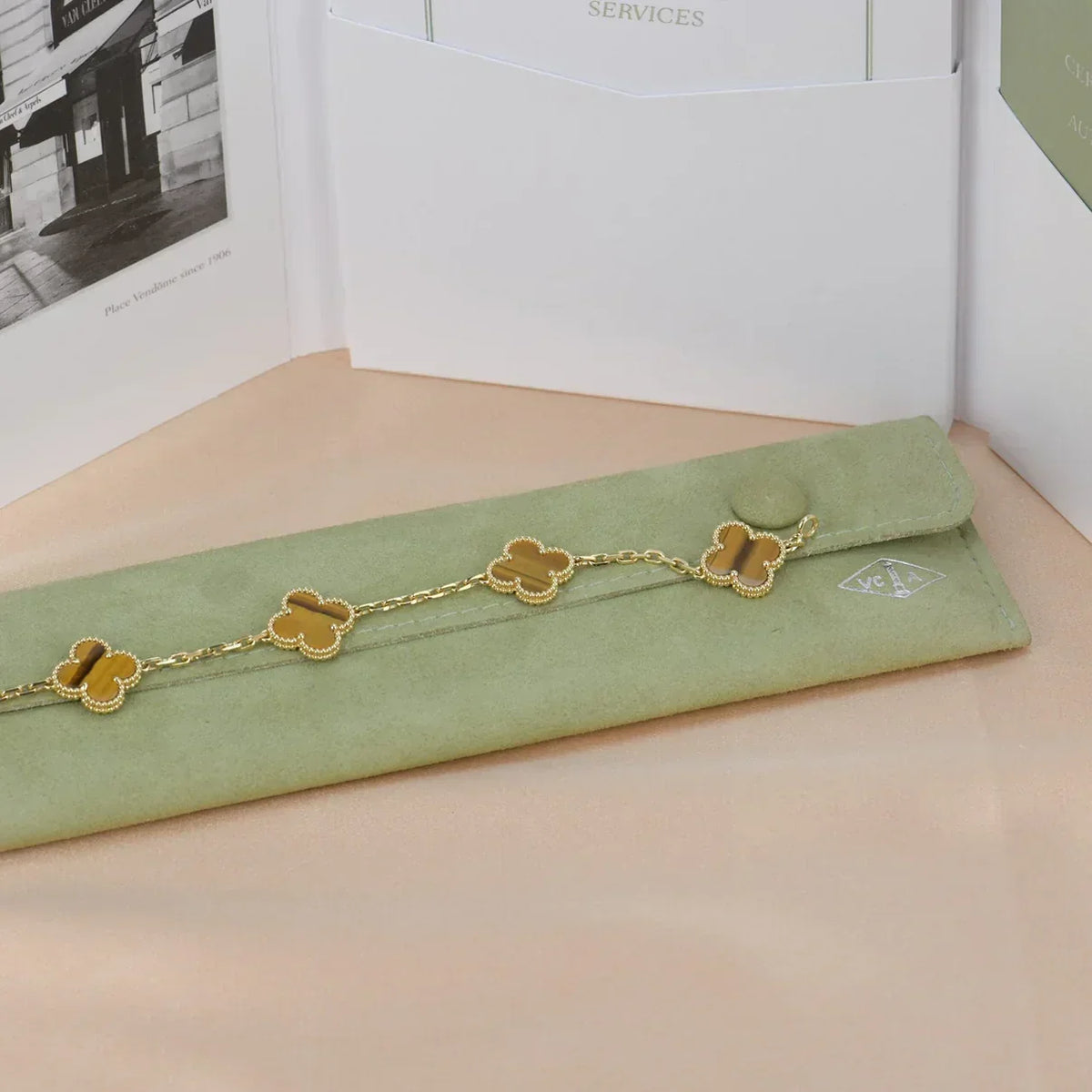 [Garvey ] CLOVER 5 MOTIFS TIGER EYE BRACELET COLLECTION