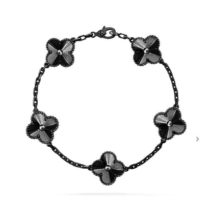 [Garvey ]CLOVER 5 MOTIF BLACK BRACELET