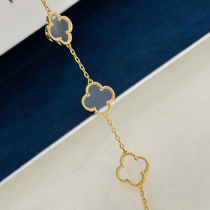 [Garvey ]CLOVER 5 MOTIF ROCK CRYSTAL BRACELET