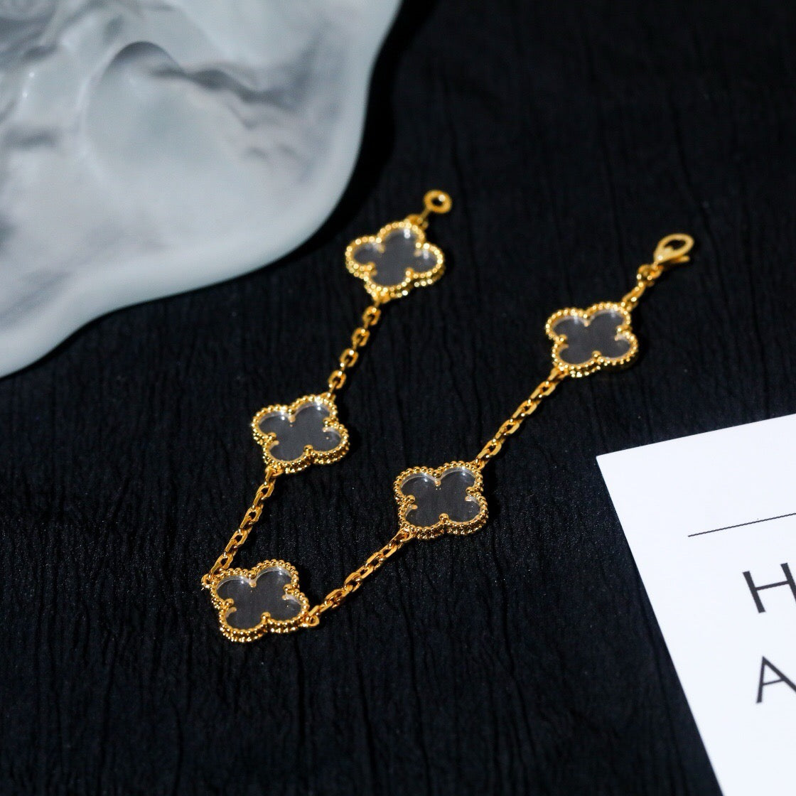 [Garvey ]CLOVER 5 MOTIF ROCK CRYSTAL BRACELET