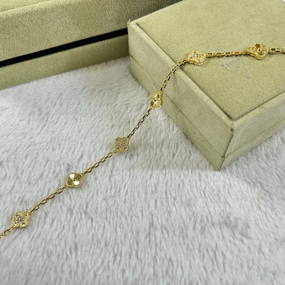[Garvey ]CLOVER 6 MOTIF DIAMOND LASER BRACELET