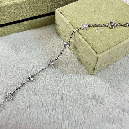 [Garvey ]CLOVER 6 MOTIF DIAMOND LASER BRACELET