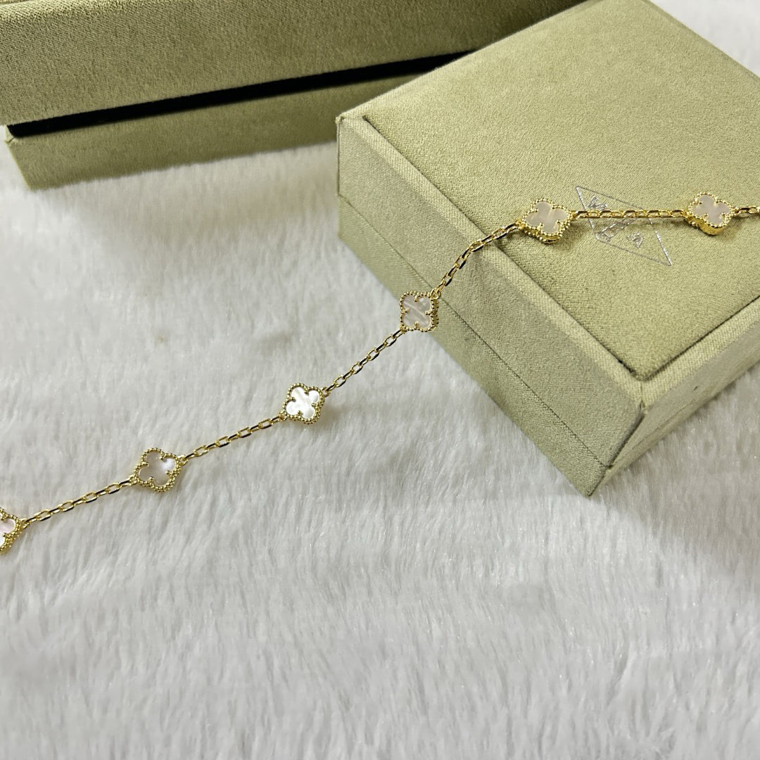 [Garvey ]CLOVER 6 MOTIF WHITE MOP BRACELET
