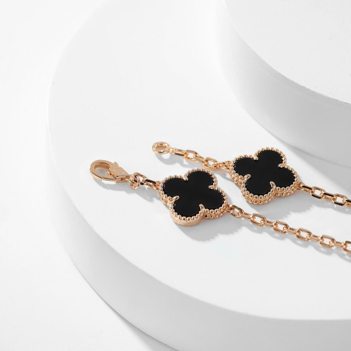 [Garvey ]CLOVER 10 MOTIFS ONYX NECKLACE