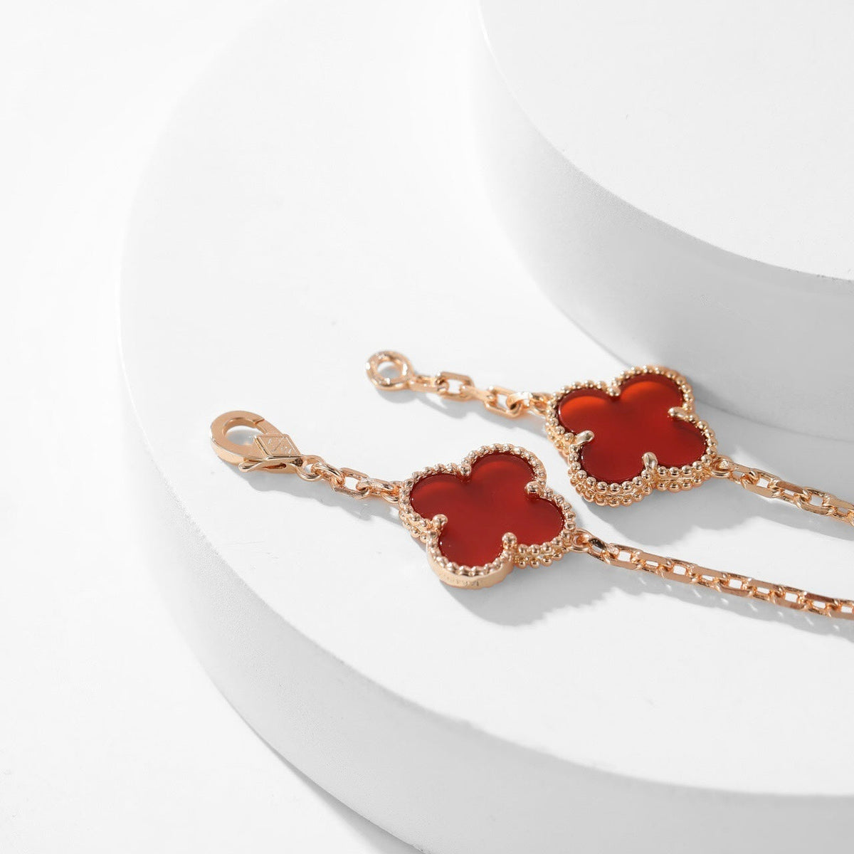 [Garvey ]CLOVER 10 MOTIFS CARNELIAN NECKLACE