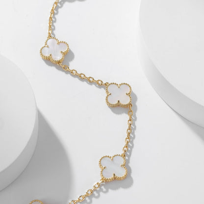 [Garvey ]CLOVER 10 MOTIFS WHITE MOTHER OF PEARL NECKLACE
