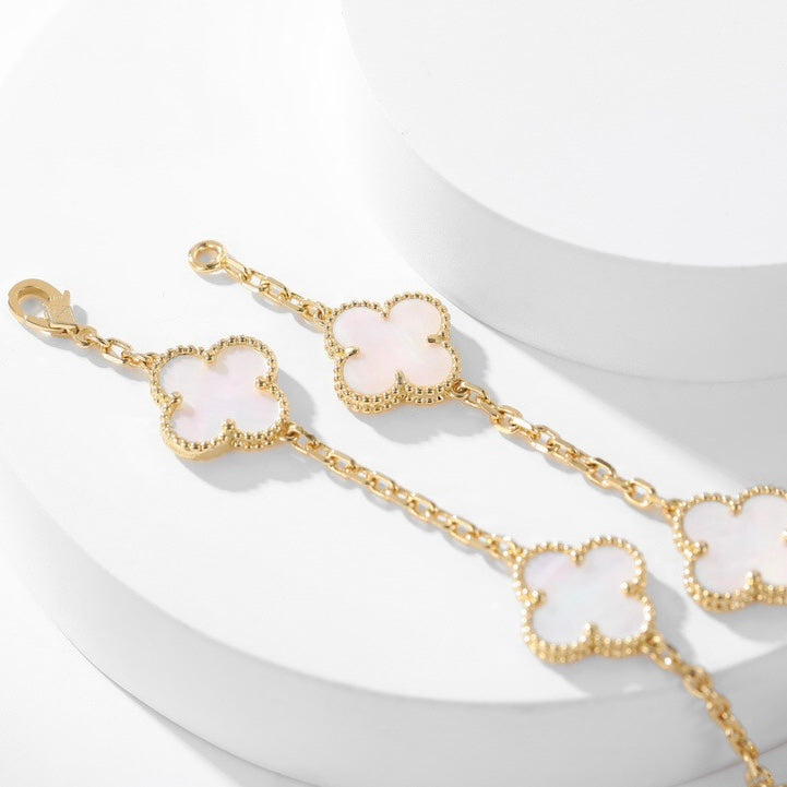 [Garvey ]CLOVER 10 MOTIFS WHITE MOTHER OF PEARL NECKLACE