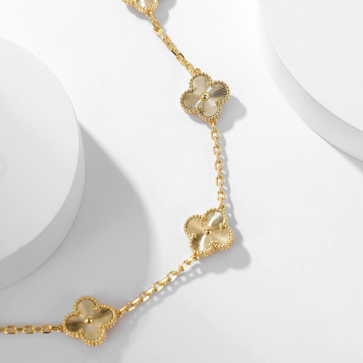 [Garvey ]CLOVER 10 MOTIFS LASER NECKLACE