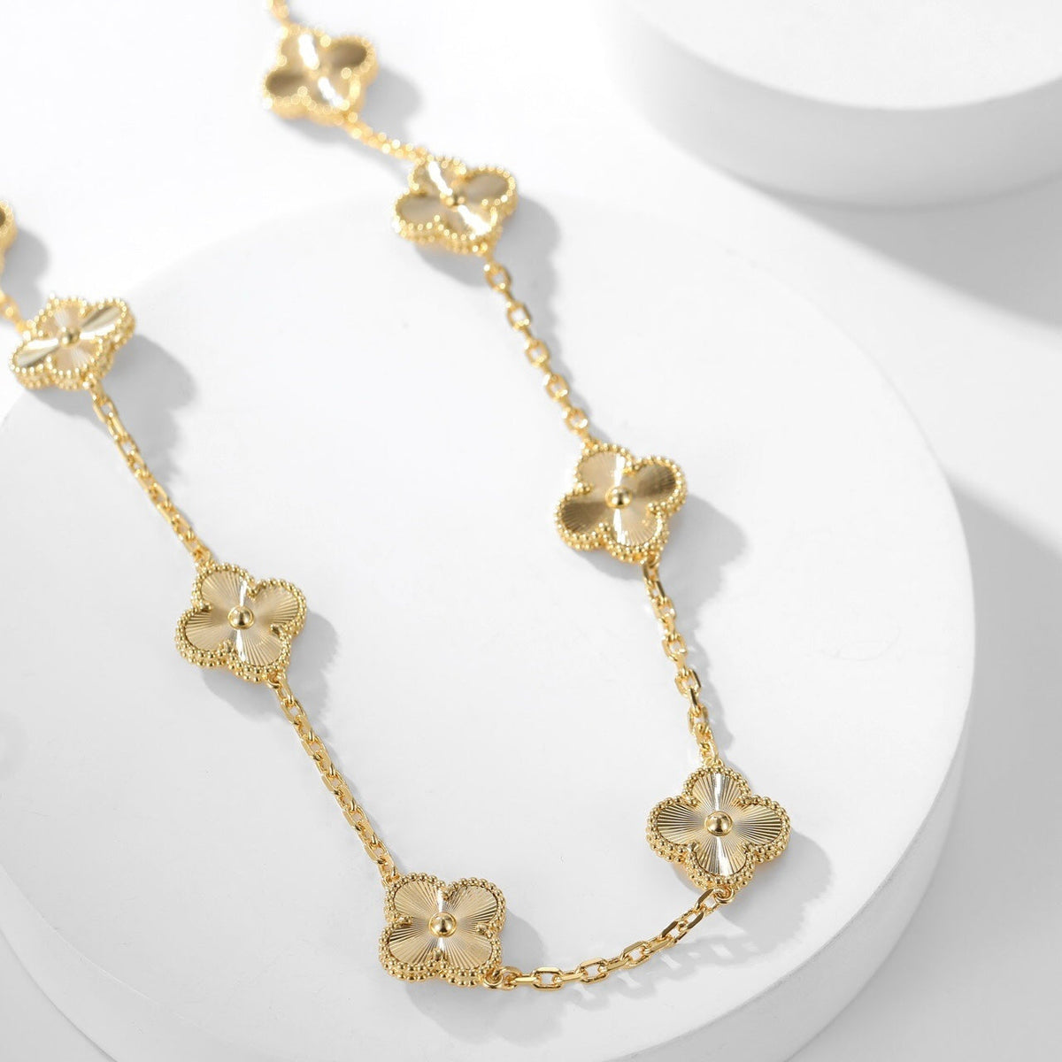 [Garvey ]CLOVER 10 MOTIFS LASER NECKLACE