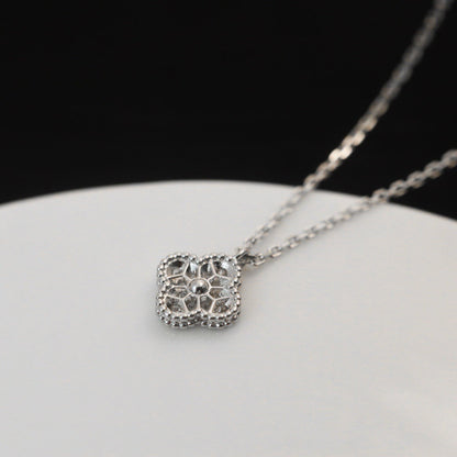 [Garvey ]CLOVER MINI 9.5MM PENDANT DIAMOND NECKLACE