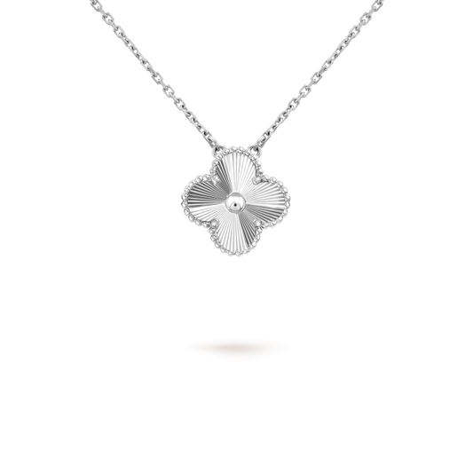 [Garvey]15MM CLOVER FLOWER PENDANT NECKLACE WHITE GOLD COLLECTION