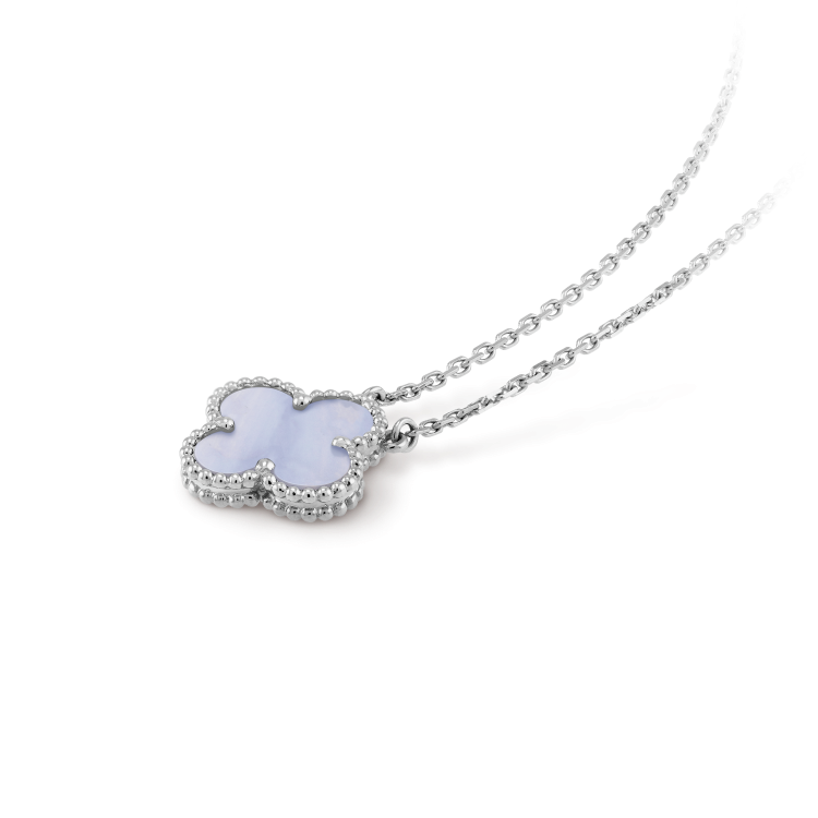 [Garvey ]CLOVER 15MM BLUE CHALCEDONY NECKLACE SILVER