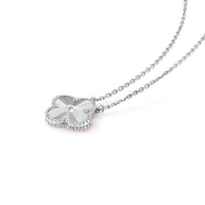 [Garvey ]CLOVER 15MM LASER NECKLACE SILVER